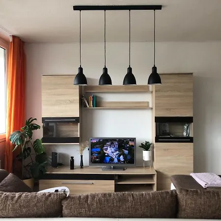 In Mit Balkon & Weitblick Ins Gruene *