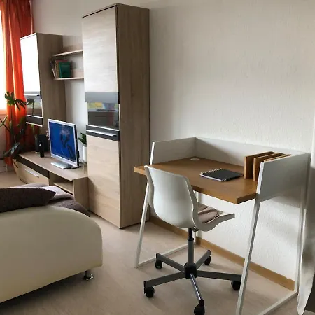 In Mit Balkon & Weitblick Ins Gruene Appartement *