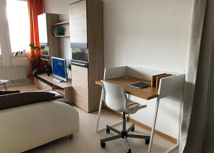 In Mit Balkon & Weitblick Ins Gruene Apartman *